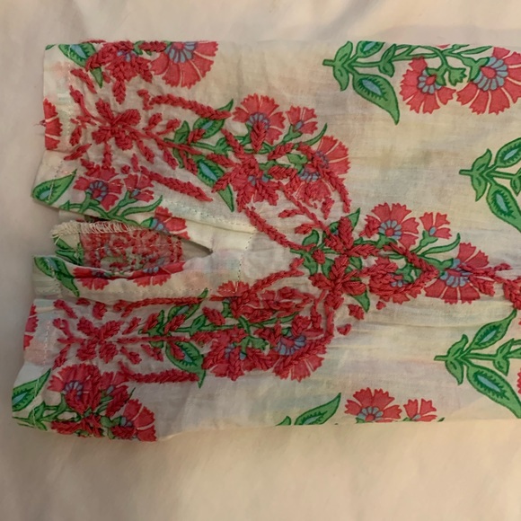 Adorable Mary Marshmallow fine cotton tunic with detailed embroidery. - Picture 13 of 14